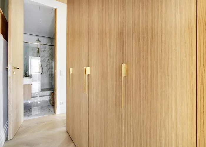 Pick A Flat\'S Apartment In Champs Elysees - Rue Jouffroy D\'Abbans