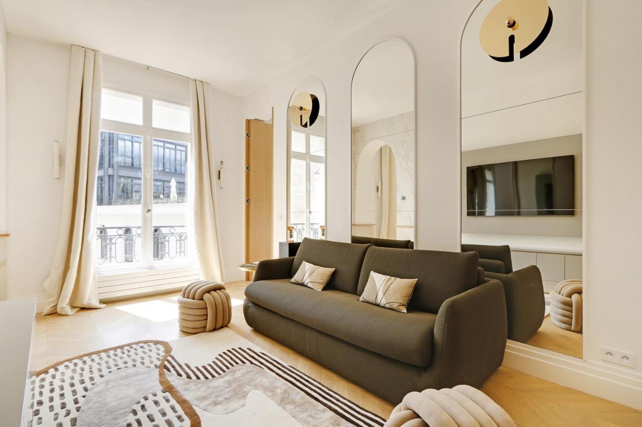 Pick A Flat's In Champs Elysees - Rue Jouffroy D'abbans * Paris